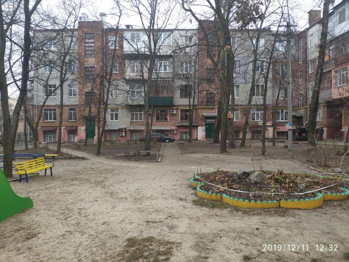 Квартира В Центре На Архитектора Бекетова Carcóvia Exterior foto